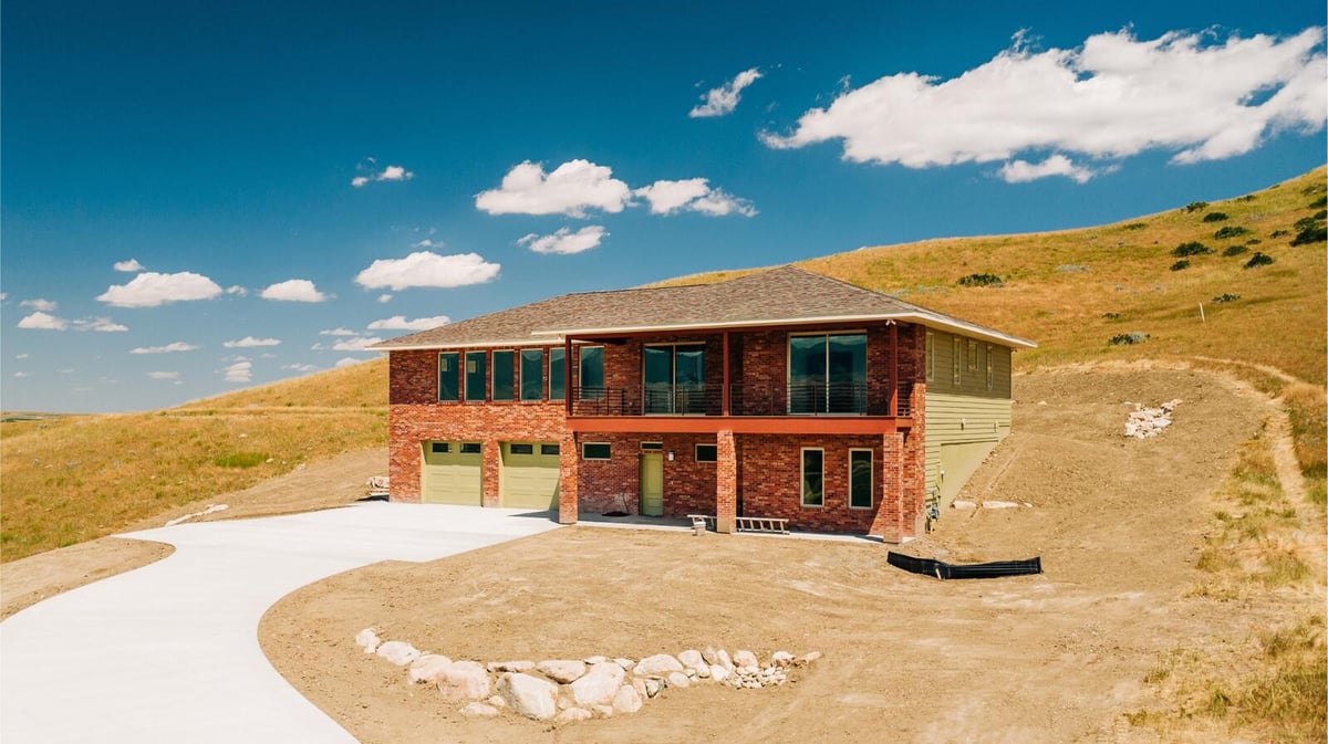 custom home exterior on mountains in wyoming